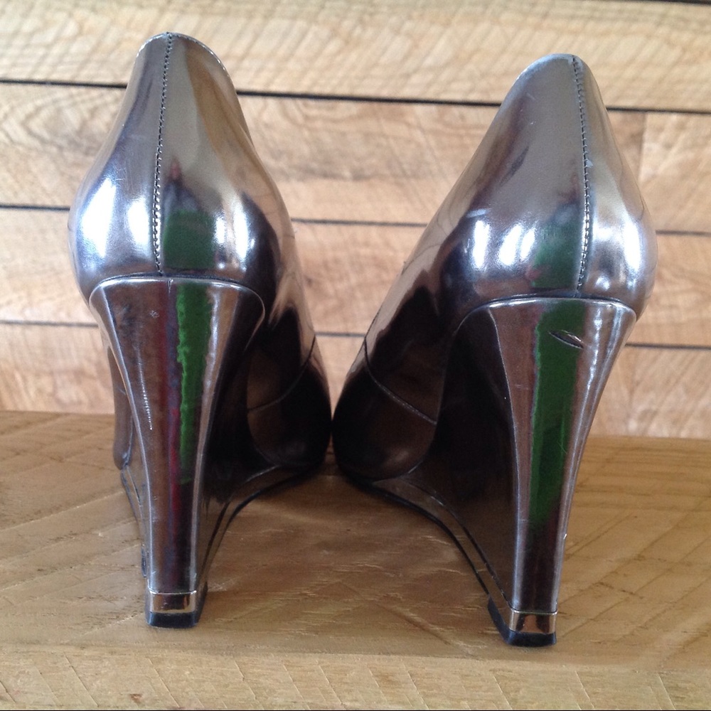 Guess Wedge 6 Silver Patent Leather Peep Toe Pump - Picture 4 of 7